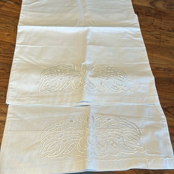 Two white embroidered cotton pillow case 19” x 26” nwot - Picture 1 of 6